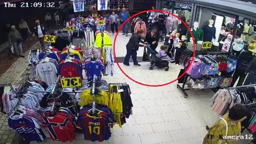 Manavgat'ta Bebek Arabasıyla Hırsızlık Yapan 2 Turisti Yakalatan Detay