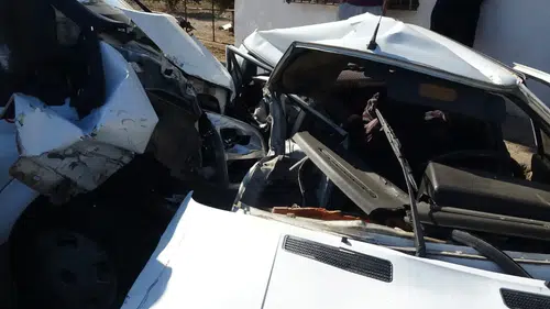 Kepez'de Direksiyonu Kırdı, Karşı Şeride Fırladı! 3 Araç Birbirine Girdi: 2 Yaralı