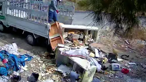 Tarsus'ta Çevre Kirliliğine Fotokapanlı Önlem! Kaçak Döküm Yapanlara Ağır Ceza