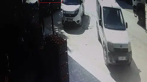 Hatay'da Çalışır Halde Bırakılan Araç Çalındı: Polis Hırsızı 1 Saatte Yakaladı
