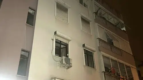 Muratpaşa'da Satılık Dairede Yangın Çıktı! Komşuların Dikkati Faciayı Önledi