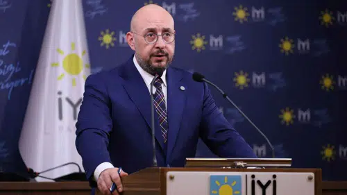 Antalya Milletvekili Uğur Poyraz'dan İktidara 'Devlet' Eleştirisi!