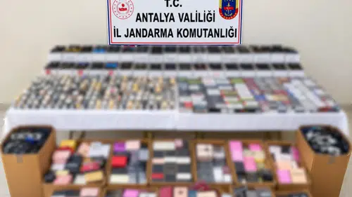Manavgat'ta Depo Baskını: 6,25 Milyonluk Kaçak Ürün