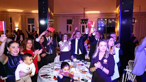 Burdur'da Cumhuriyet Balosu: Başkan Ercengiz'den Dayanışma Çağrısı