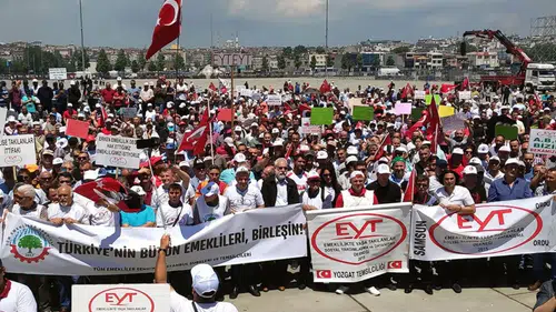 Emekliler ve EYT Mağdurları İstanbul ve Ankara Meydanlarında