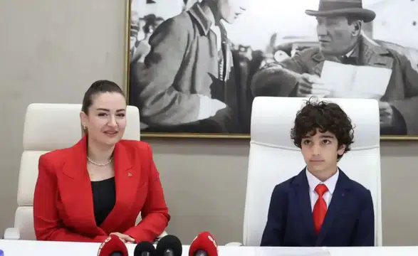 Antalya’nın 10 Yaşındaki Yeni Başkanından ‘Yeşil Vatan’ Mesajı