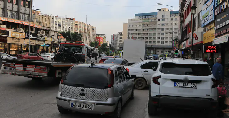 Adana'da Hatalı Park İsyanı: "Burası Hindistan'a Döndü"