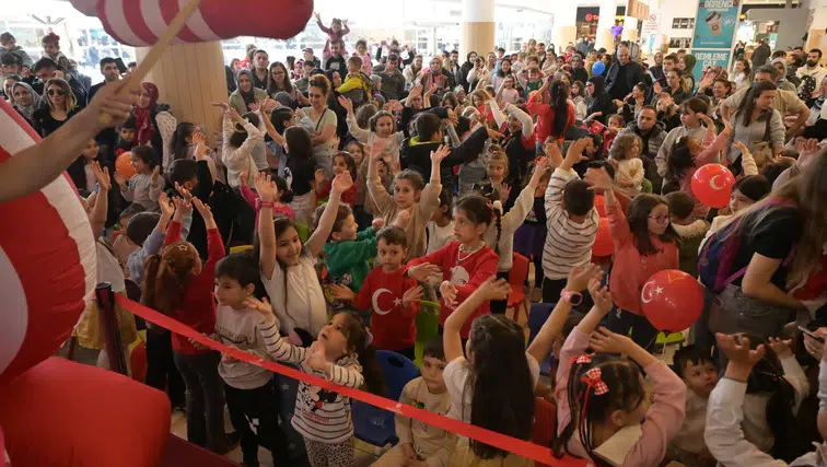 Isparta’da Çocuklar Bayramın Tadını Çıkardı!