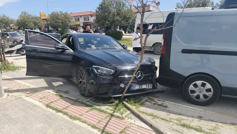 Turizm merkezinde can pazarı: 4 yaralı!