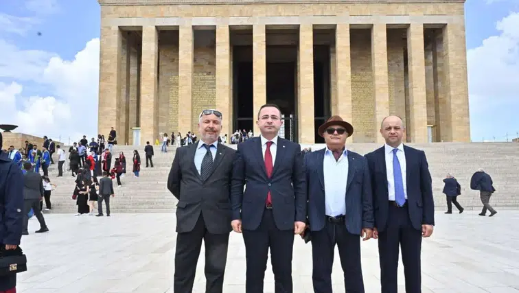 MATSO Yönetimi Anıtkabir’de: "Manavgat İçin Üretmeye ve Değer Oluşturmaya Kararlıyız"