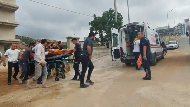 Kepez’de İnşaatta İnceleme Yapan Müteahhit Asansör Boşluğuna Düştü