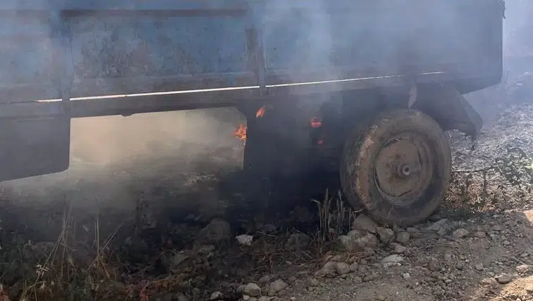 Hatay'da Bahçe Yangını Korkuttu: Römorka Sıçrayan Alevler Söndürüldü!