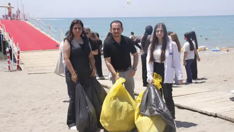Serik'te Caretta Carettalar İçin Sahil Temizliği Yapıldı