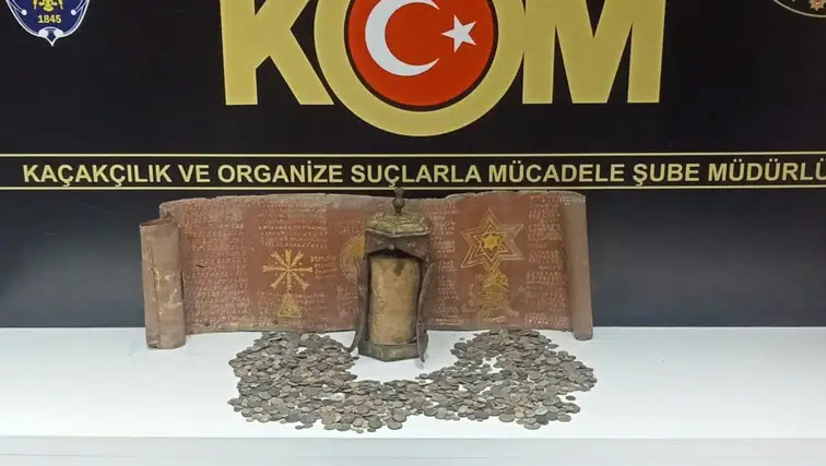 Zula Çökertildi: Duvar Saatlerinden Zehir ve Tarih Fışkırdı!