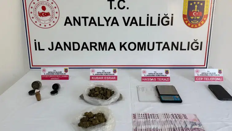 Serik'te Uyuşturucu Operasyonu! 1 Kilodan Fazla Skunk Ele Geçirildi