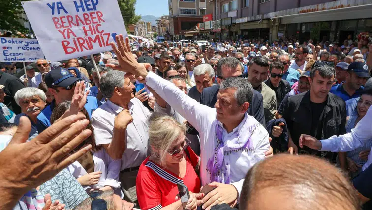 Özgür Özel’den Basın Özgürlüğü Yürüyüşüne Destek! İzmir’de Yürüyecek