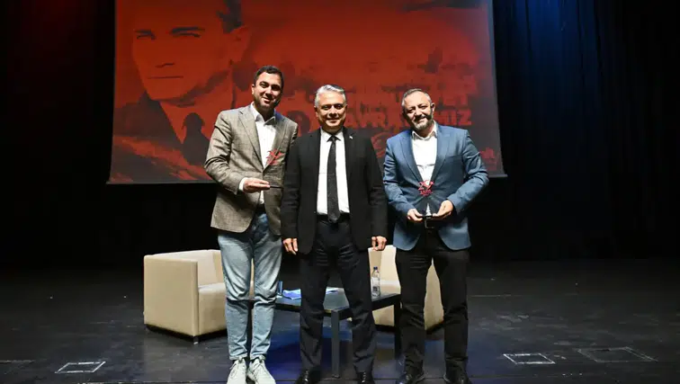 Muratpaşa'da Büyük Uyanış Paneli Düzenlendi: "Bize Tekrar Kuva-yi Milliye Ruhu Lazım"