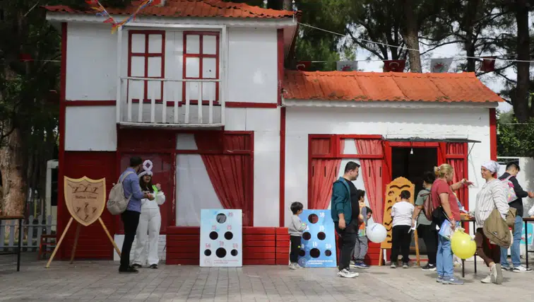 Dokuma Park'ta Renkli Buluşma: 1. Antalya Çocuk Festivali Kapılarını Açtı
