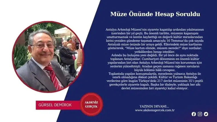 Müze Önünde Hesap Soruldu