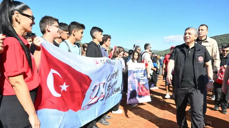 Kaş’ta Ecdadın Yolunda Cumhuriyete Saygı