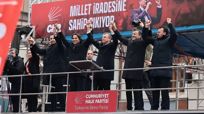 CHP Lideri Özel'den Denizli'de Erken Seçim Çağrısı