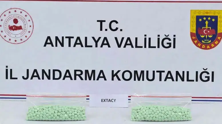 Döşemealtı’nda Zehir Tacirlerine Operasyon: Uyuşturucu Haplar Ele Geçirildi