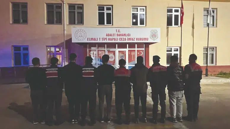 Elmalı Cezaevi’nde Operasyon: 14 Tutuklama