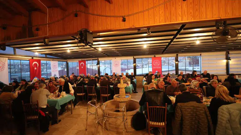Hatay’da Gönül Sofrası: Vali Masatlı Çınarlarla İftarda Buluştu