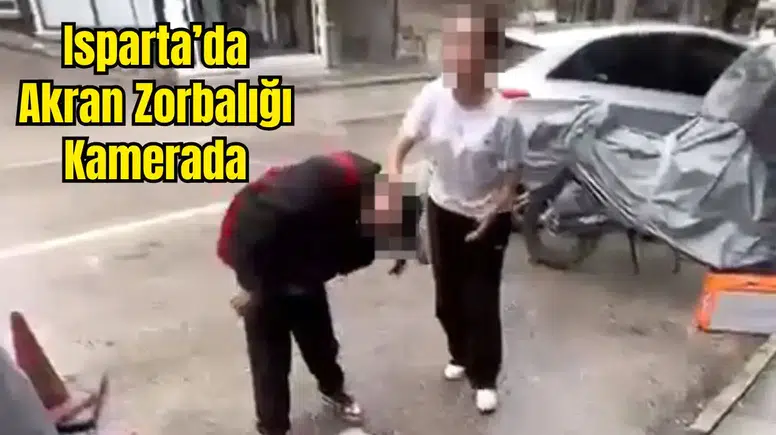 Kız Öğrenciden Akranına Sokak Ortasında Şiddet!