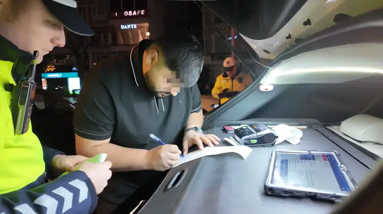 Mersin’den İstanbul’a Keyif İçin Geldi, Kadıköy’de Egzoz Engeline Takıldı!