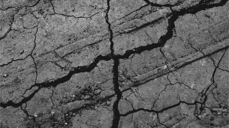 Gece Yarısından Sabaha Kadar 52 Deprem!