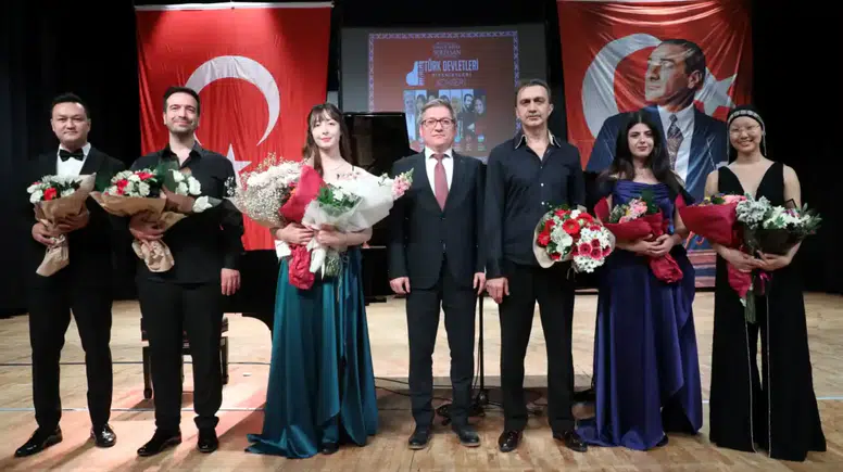 Antalya’da Türk Dünyası Piyano Sesleriyle Birleşti