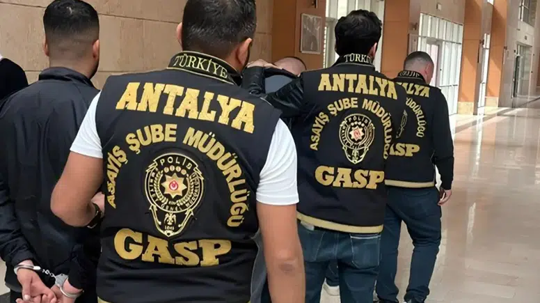 Antalya'da 2 Haftada 3 Bin 738 Gözaltı, 517 Tutuklama