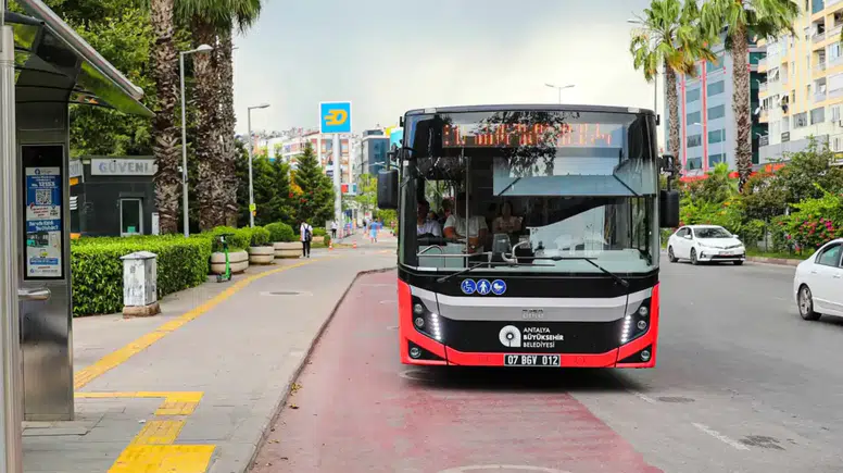 1 Mayıs'ta Antalya'da Toplu Taşıma Ücretsiz Olacak