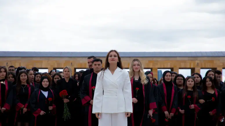 Korkuteli’nin 257 Genci Mezuniyet Sevincini Anıtkabir’de Atatürk’ün Huzurunda Yaşadı