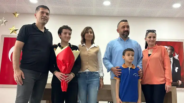 Okuduğu Kitaplar Romana Dönüştü: Serikli Ali Çağan’dan Büyük Başarı