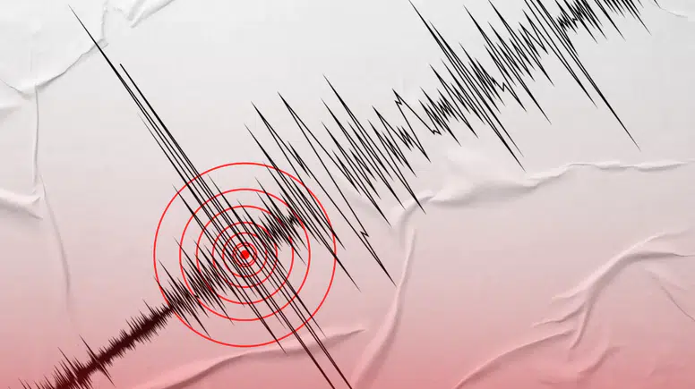 Saimbeyli Sallandı! Deprem Çevre İllerde de Hissedildi