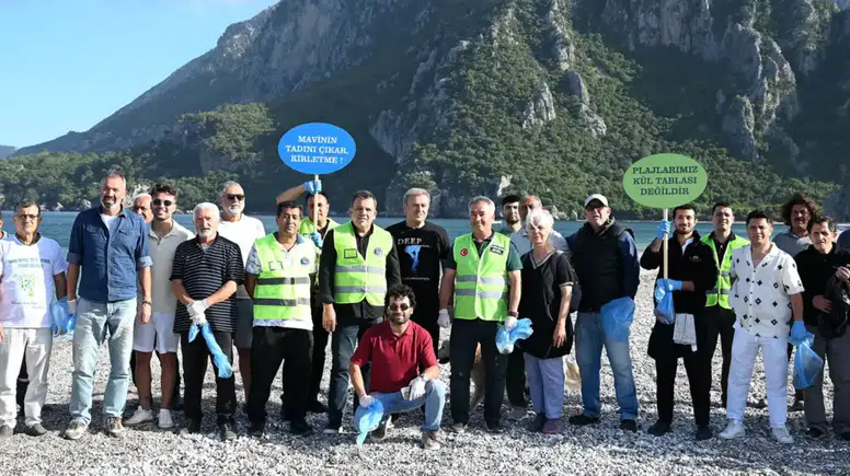 Gemilerin Pisliğini Vatandaş Temizledi: Çıralı’da Plastik Atık Alarmı
