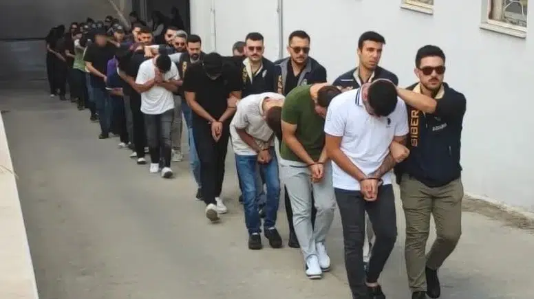 Adalet Bakanı Gürlek Duyurdu! 21 İlde Operasyon, 100 Milyarlık Ağ Deşifre Oldu
