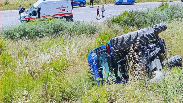 Kurbanlıklarına Giderken Kaza Yaptı: Manavgat'ta Kabin Hayat Kurtardı