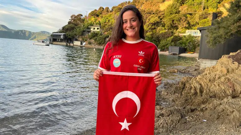 Rekortmen Yüzücü Aysu: “Her Şeyi O Bir Çift Mavi Göze Borçluyum"