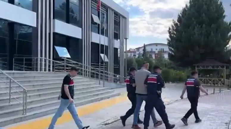 Burdur Kestel'de Silahlı Kavga: 1 Kişi Ağır Yaralandı, Zanlı Tutuklandı
