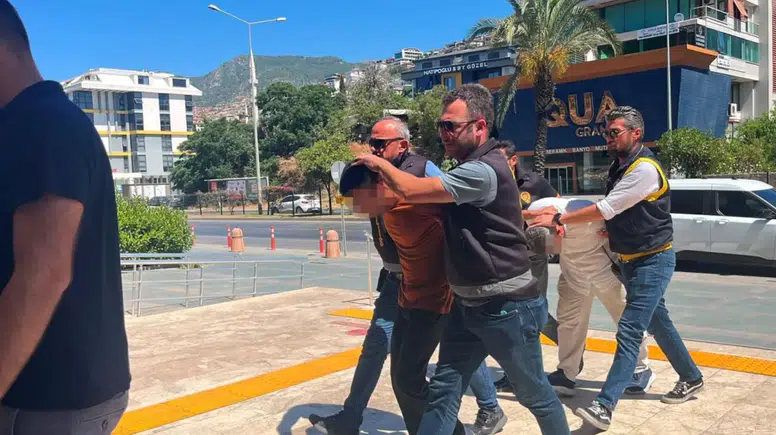 Alanya'daki Silahlı Kavga Davasında Karar: 2 Şüpheli Tutuklandı