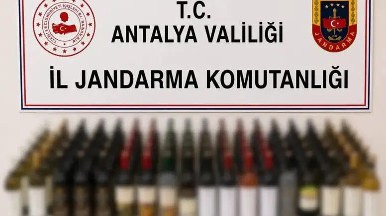 Alanya'da Kaçak Alkol Operasyonu: 108 Litre İçki Ele Geçirildi