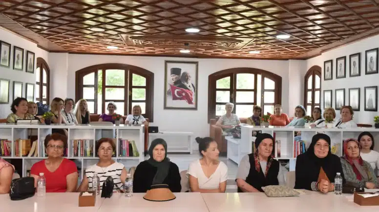 Kepez’de Kadınlara Reberlik Eden "Farkındalık Atölyesi" Başladı