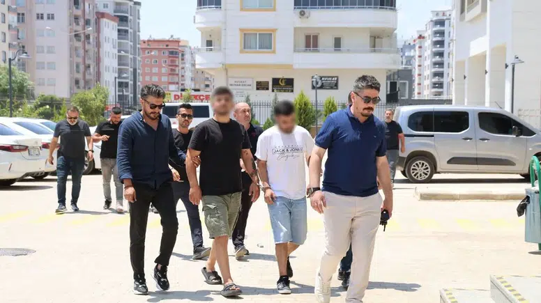 Kozan’da Adliye Önünde Silahlı Kavga: 4 Gözaltı Serbest