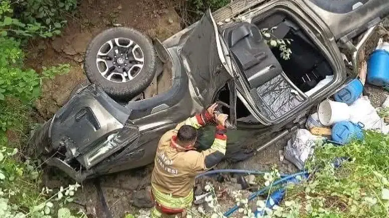 Hatay’da Feci Kaza: Çarpışmanın Etkisiyle Dereye Uçtu