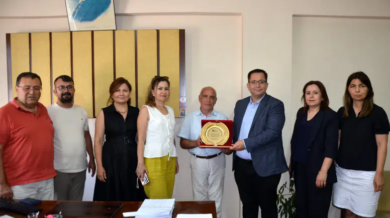 Serik Vergi Dairesi’nde Veda: Ersavaş İzmir’e Uğurlandı