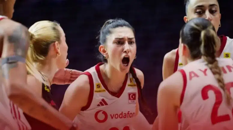 Filenin Sultanları Polonya'yı Devirdi