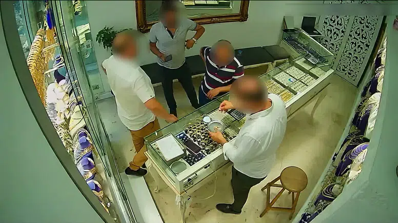 Kuyumculara "Sahte Gülüş" Satanlar "Gülen Yüz" Operasyonuyla Yakalandı